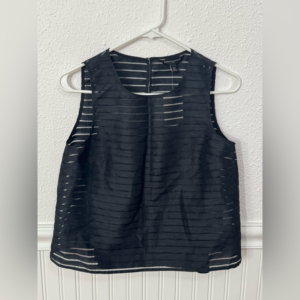 👚 Banana Republic Black Striped Tank Top | Size XS | Stylish & Versatile